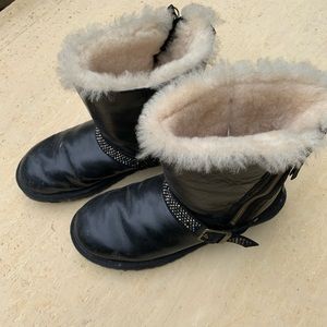 Ugh Boot, gently worn sz 10
